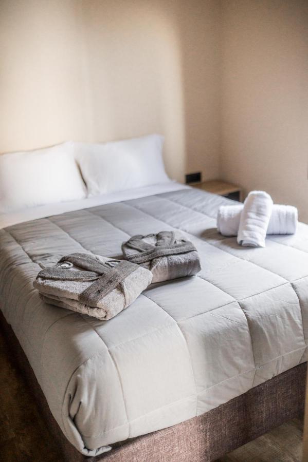 Seven Keys Luxury Suites Achílleion Eksteriør bilde