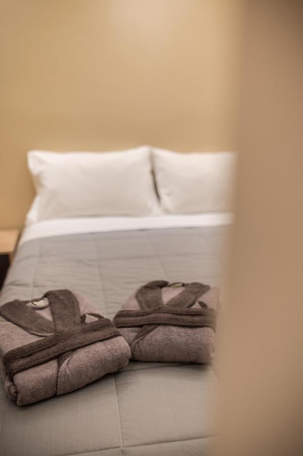 Seven Keys Luxury Suites Achílleion Eksteriør bilde