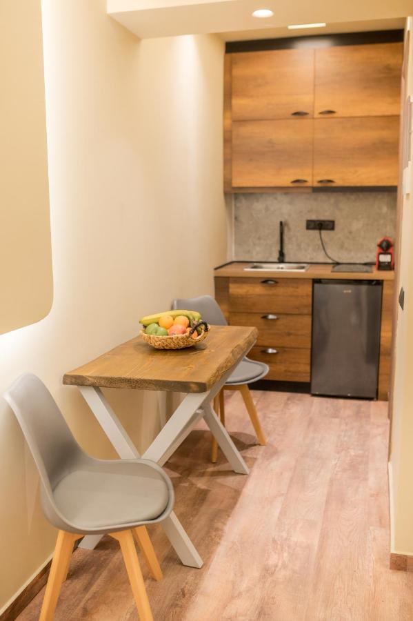 Seven Keys Luxury Suites Achílleion Eksteriør bilde